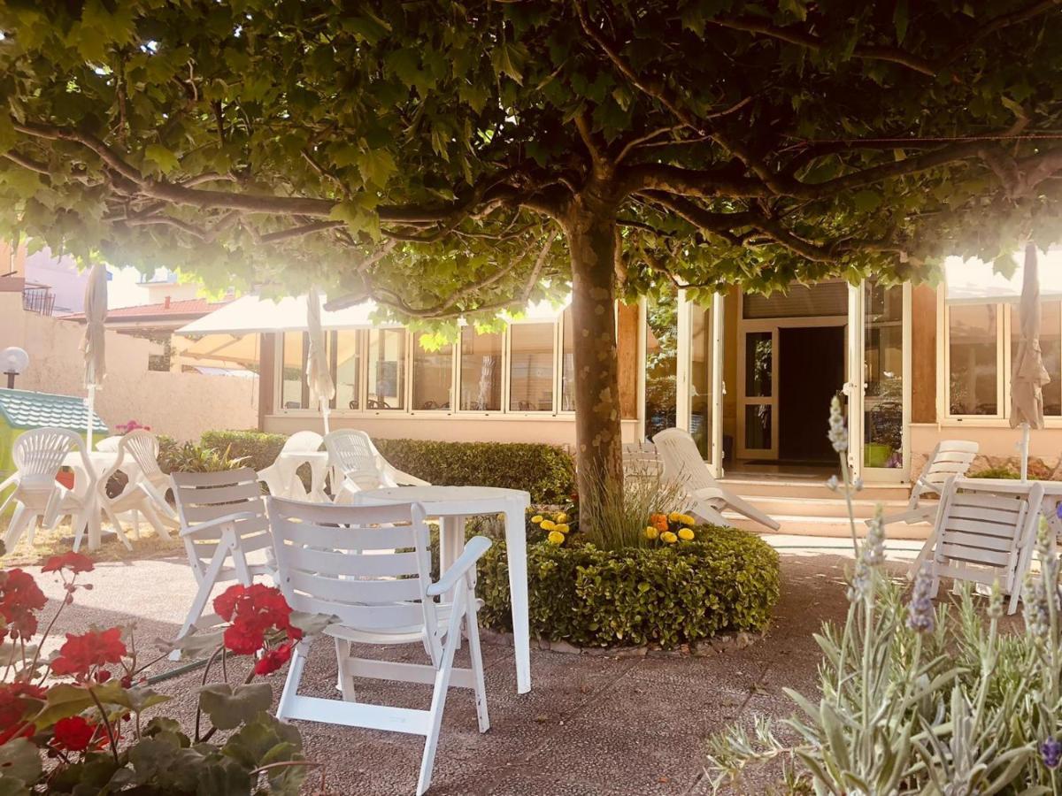 Hotel Perla Del Mare Lido di Camaiore Dış mekan fotoğraf