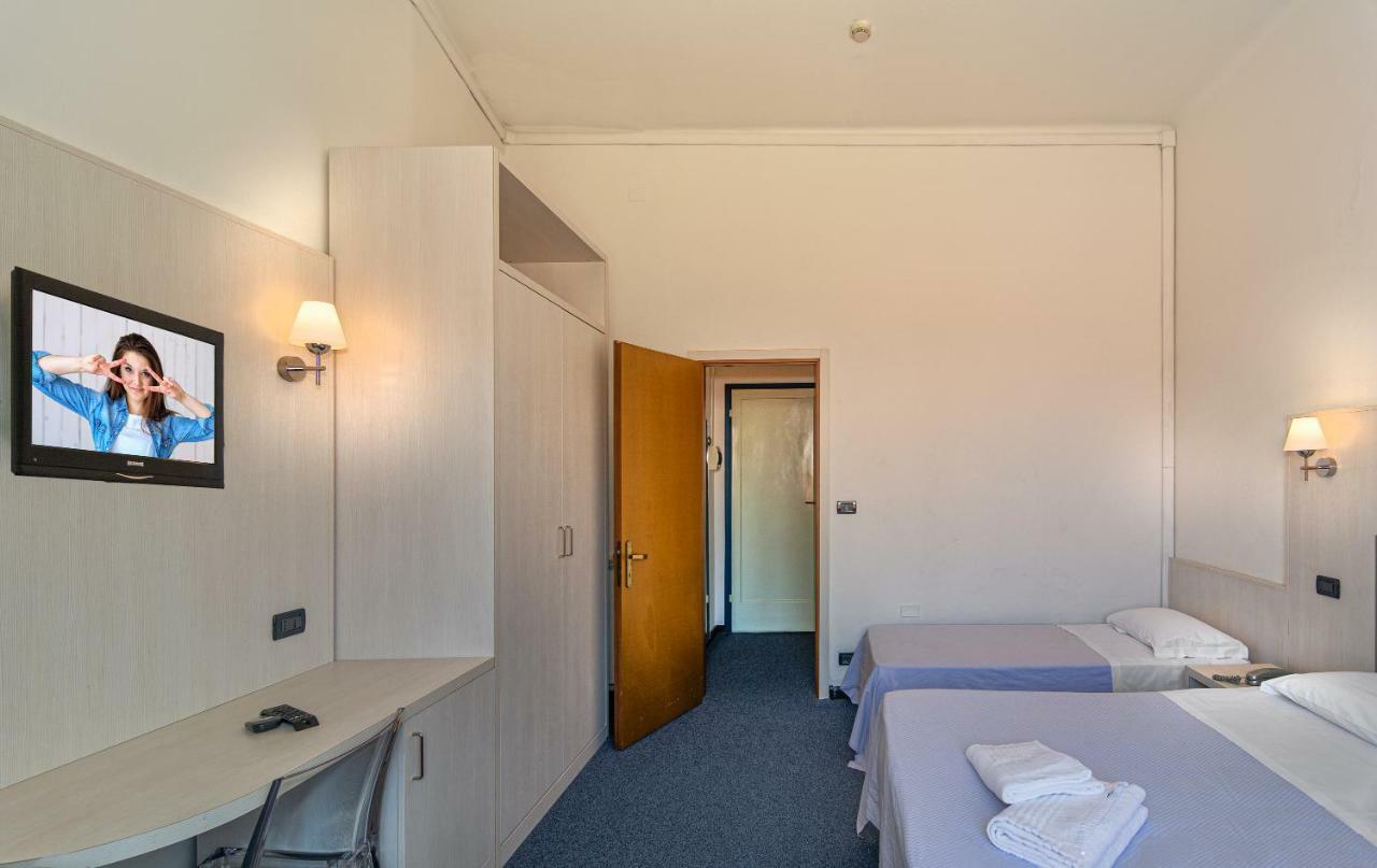 Hotel Perla Del Mare Lido di Camaiore Dış mekan fotoğraf