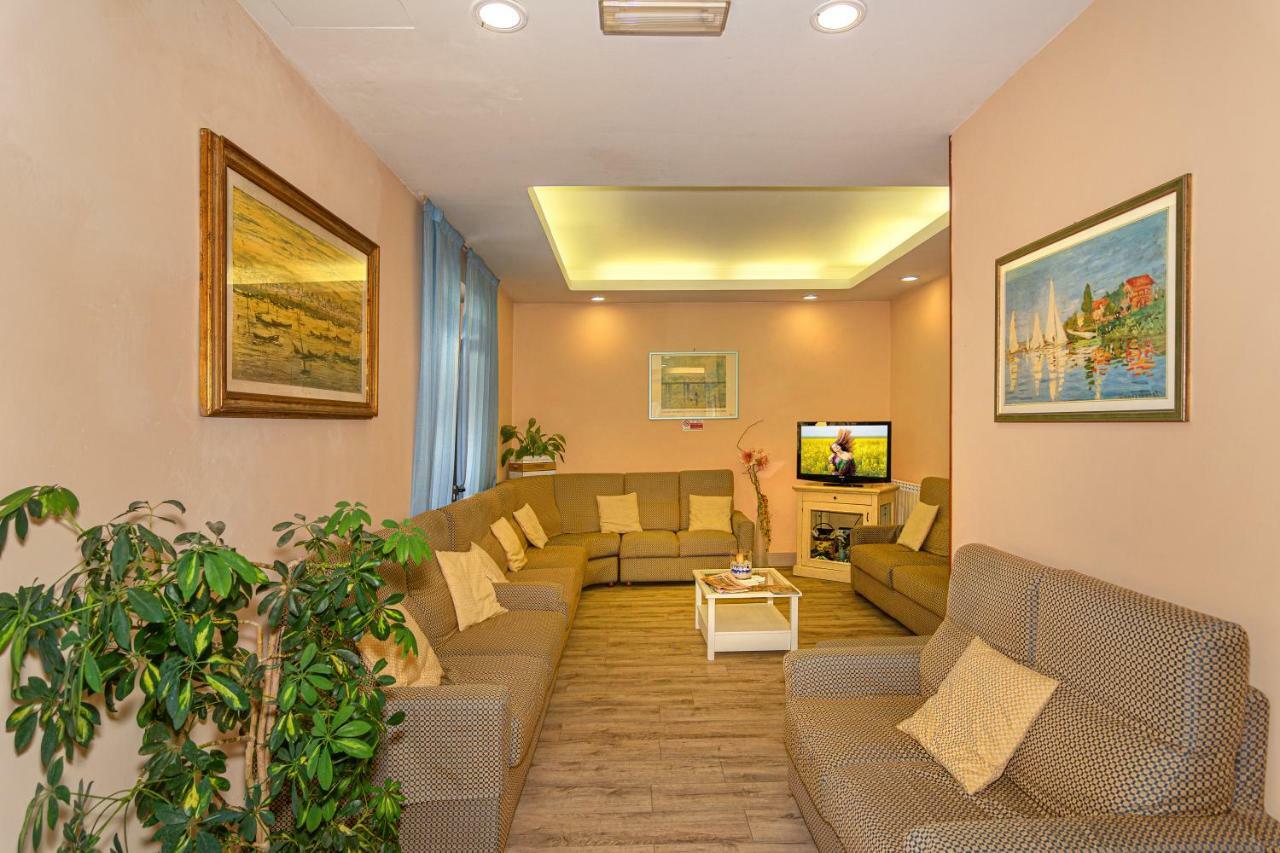 Hotel Perla Del Mare Lido di Camaiore Dış mekan fotoğraf