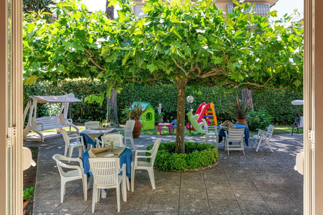 Hotel Perla Del Mare Lido di Camaiore Dış mekan fotoğraf